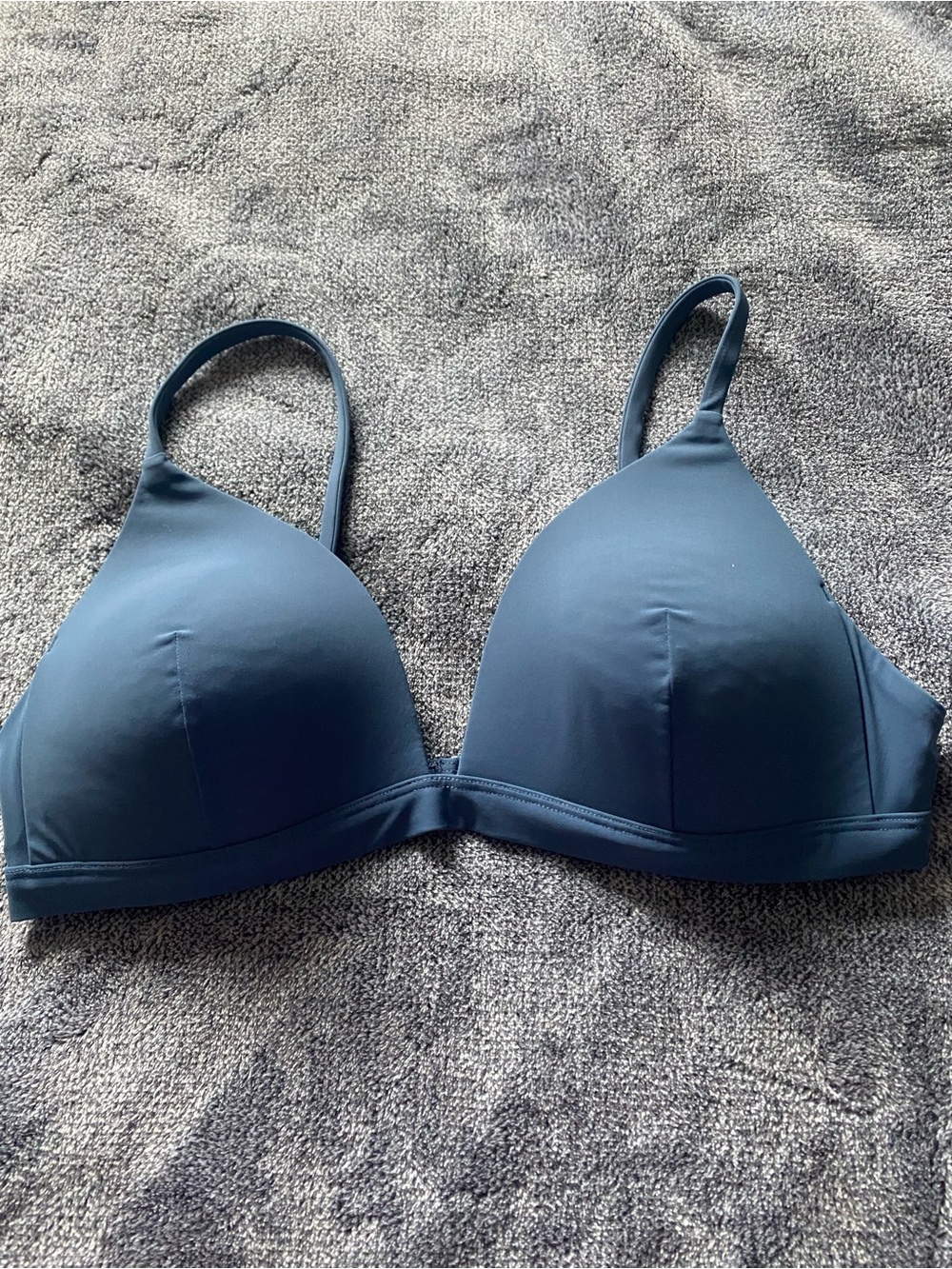 lululemon athletica Smooth Moulded Bra - Slate Blue